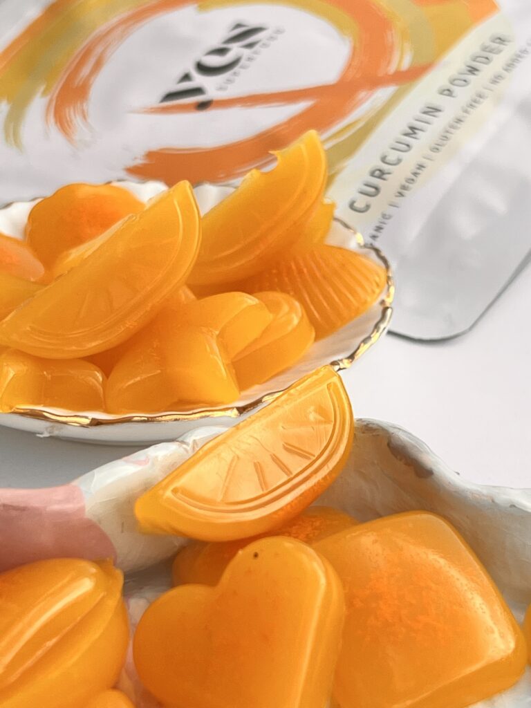 Curcumin por – élénk sárga, mellékíz nélküli természetes színezék tésztákhoz, szószokhoz, sütéshez.